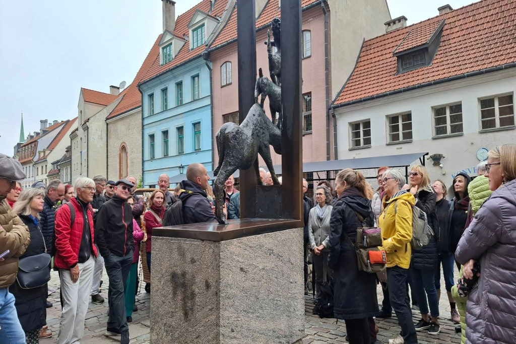 8 1. Ekskursija